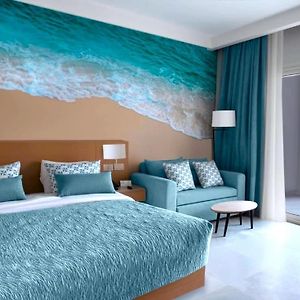 Family Bunk Bed Waterpark View